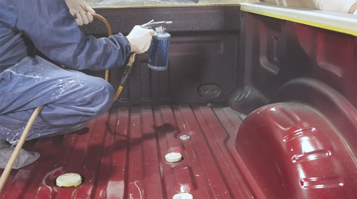 Seymour 2K Protective Coating Spray-on Kit, Black Seymour 2K Protective Coating Spray-on Kit, Black